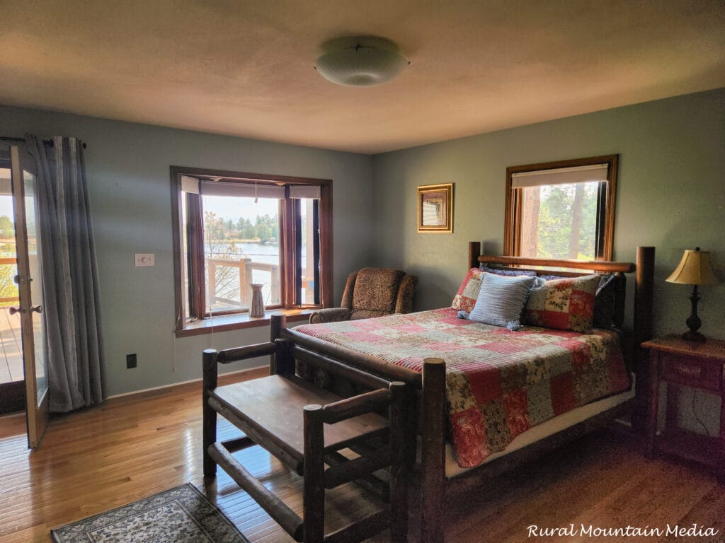 Lakeview cabin bedroom bay window
